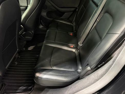 Used 2023 Tesla Model Y Long Range AWD/4WD image 21