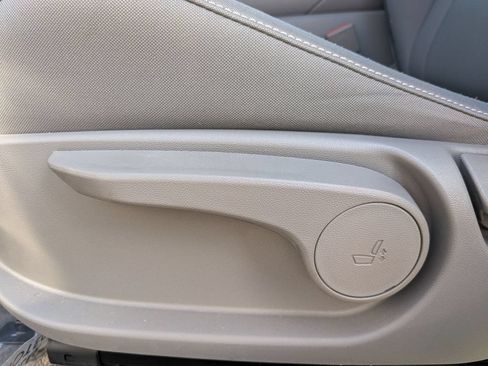 Certified 2026 Hyundai Elantra Hybrid FWD image 16