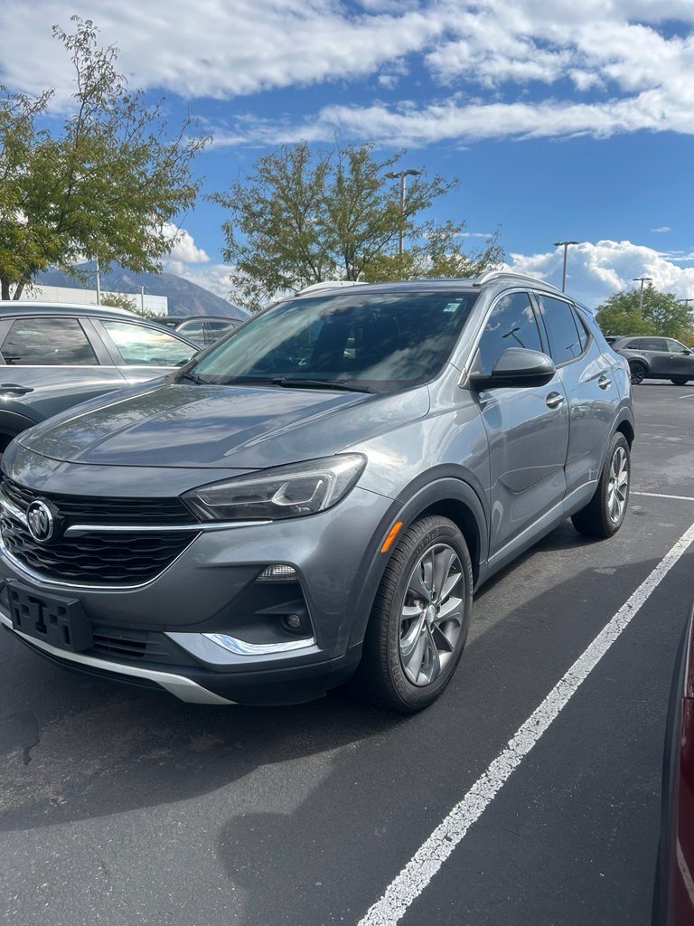 Used 2021 Buick Encore GX Essence w/ Experience Buick Package FWD image 7