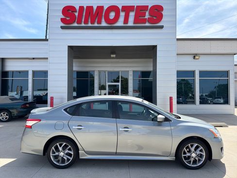 Used 2013 Nissan Sentra SR FWD image 1