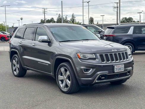 Used 2014 Jeep Grand Cherokee Overland w/ Advanced Technology Group image 5