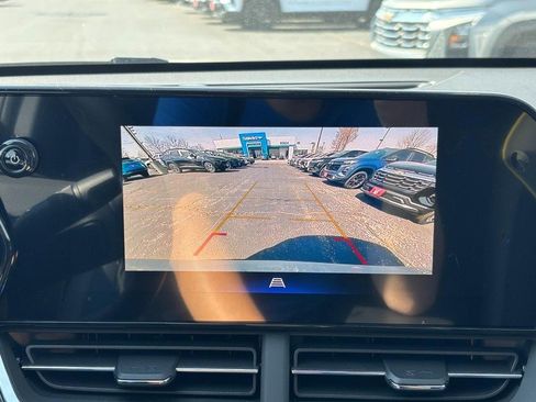 New 2026 Chevrolet Trax ACTIV w/ Sunroof Package image 16