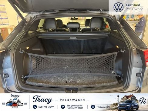 Certified 2023 Volkswagen Atlas Cross Sport SE w/ Panoramic Sunroof Package AWD/4WD image 22