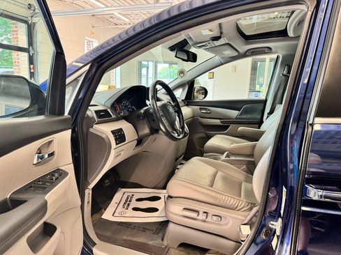Used 2015 Honda Odyssey EX-L image 8