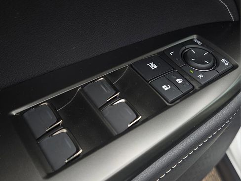 New 2026 Lexus NX 350h F Sport AWD/4WD image 18