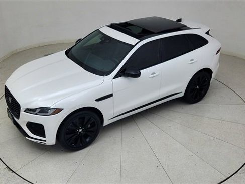 Used 2025 Jaguar F-PACE R-Dynamic S image 77