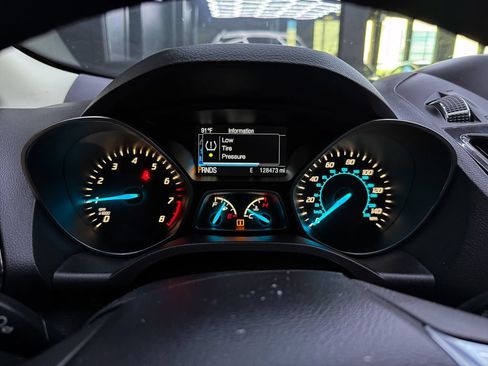 Used 2016 Ford Escape Titanium FWD image 28