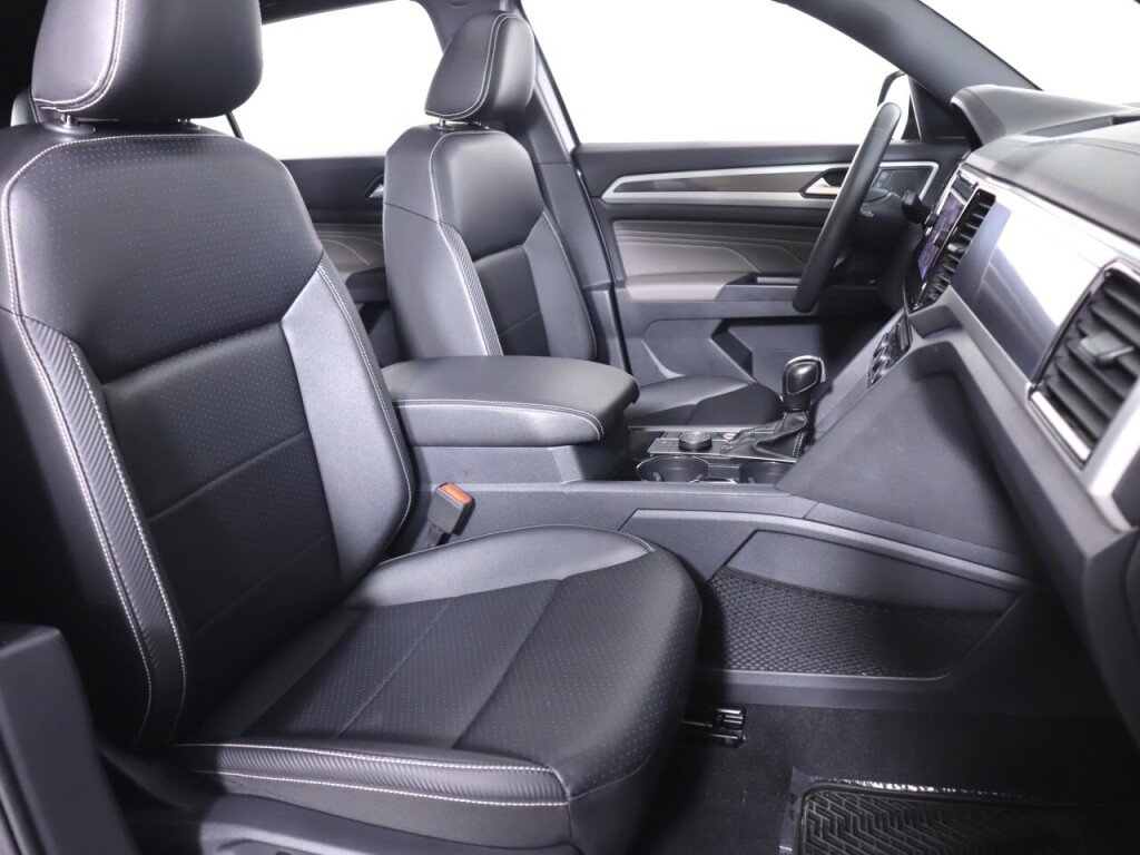 Used 2021 Volkswagen Atlas Cross Sport SEL AWD/4WD image 44