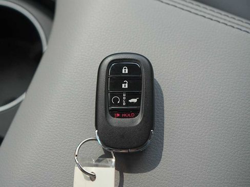 Certified 2025 Honda Pilot EX-L image 28