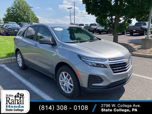 Used 2023 Chevrolet Equinox LS w/ LS Convenience Package AWD/4WD image 1