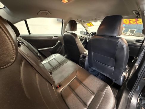 Used 2014 Volkswagen Jetta SE FWD image 11