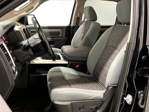 Used 2019 RAM 1500 Classic Warlock image 23