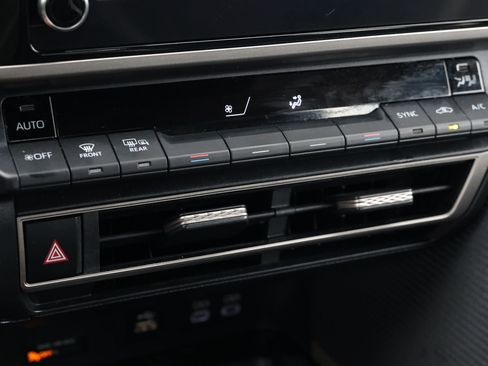 Used 2025 Toyota Camry SE FWD image 21