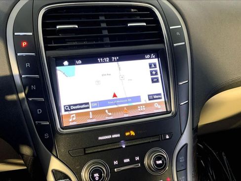 Used 2019 Lincoln Nautilus Reserve AWD/4WD image 29