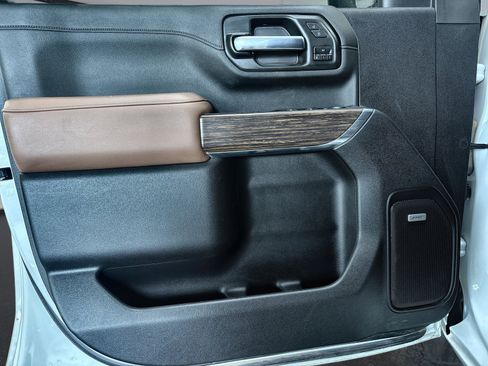 Used 2022 Chevrolet Silverado 2500 High Country w/ Z71 Off-Road Package image 20