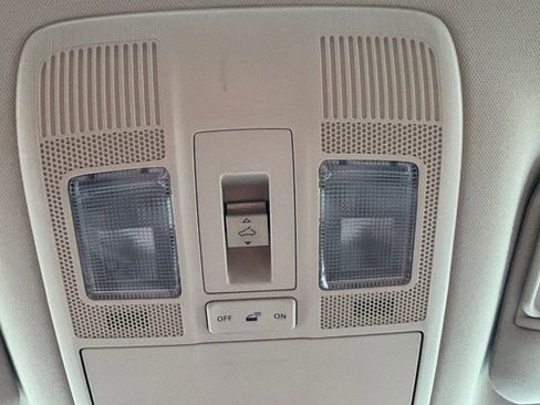 Used 2023 MAZDA CX-9 Touring Plus image 17