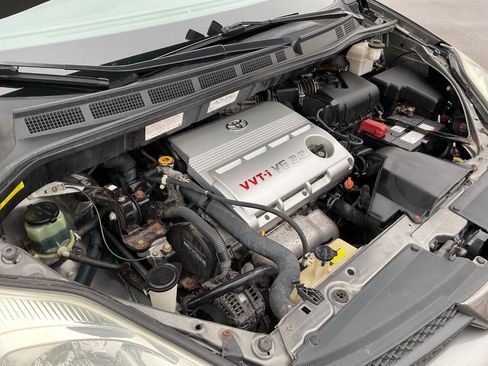 Used 2004 Toyota Sienna XLE image 44