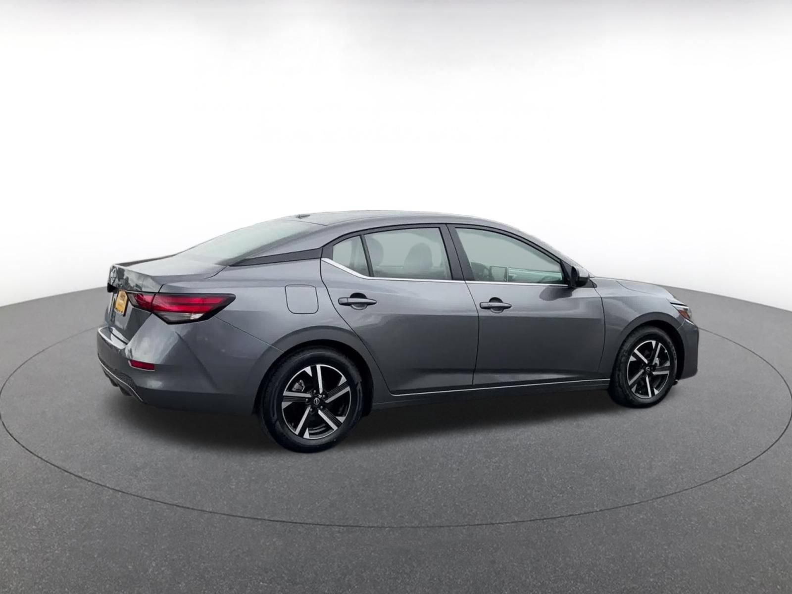 Used 2025 Nissan Sentra SV FWD image 14