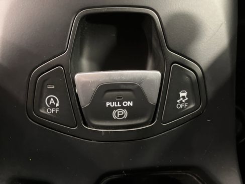 Used 2023 Jeep Renegade Latitude image 15