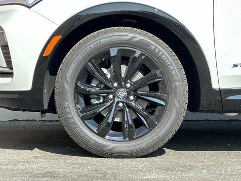 New 2026 Buick Envista Sport Touring w/ Convenience I Package FWD image 25