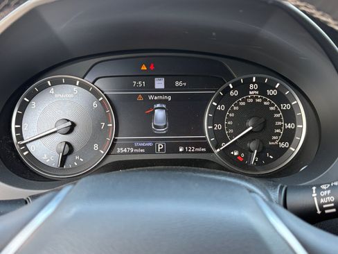 Used 2023 INFINITI QX50 Sensory AWD/4WD image 10
