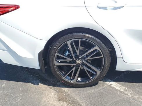 Used 2026 Toyota Camry XSE FWD image 5