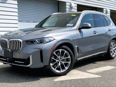 Used 2024 BMW X5 xDrive50e w/ Premium Package AWD/4WD image 1