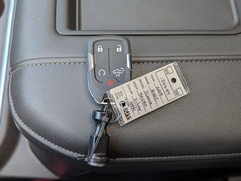 Used 2019 GMC Sierra 1500 SLT w/ SLT Premium Plus Package image 39