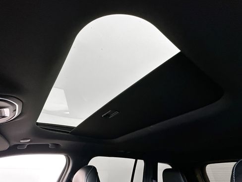 Used 2023 Jeep Grand Cherokee Altitude image 21