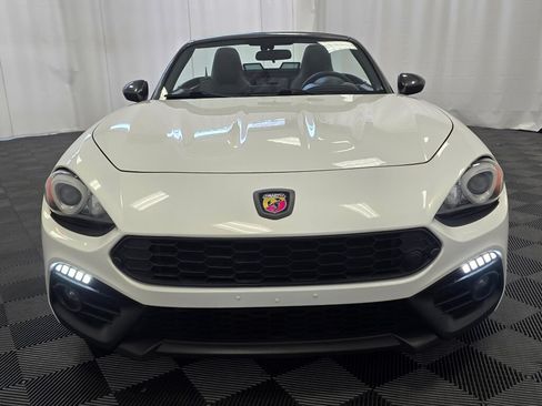 Used 2017 FIAT 124 Spider Abarth RWD image 8