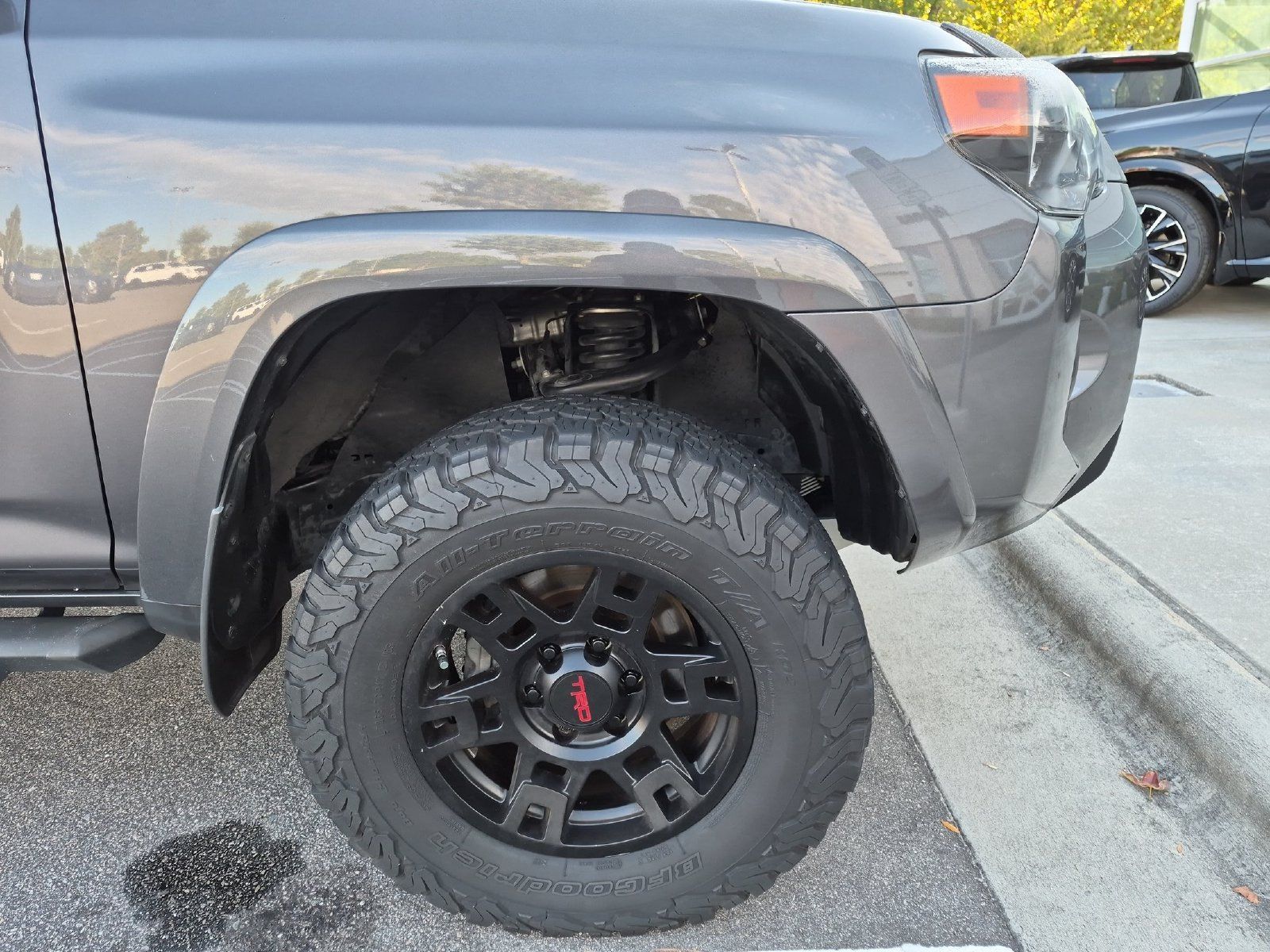 Used 2021 Toyota 4Runner TRD Off-Road Premium w/ Moonroof Package AWD/4WD image 10