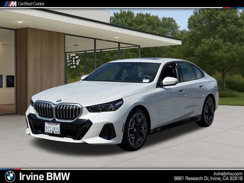 Used 2026 BMW 530i w/ M Sport Package image 1