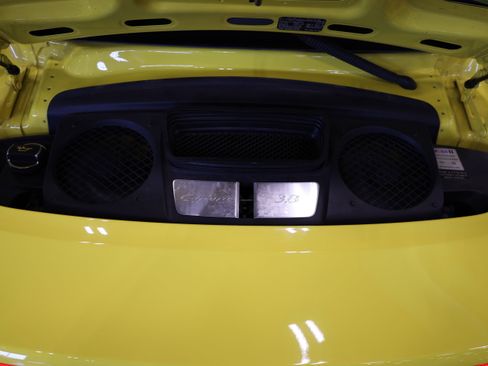 Used 2013 Porsche 911 Carrera 4S image 37