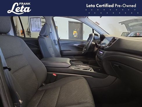 Used 2025 Honda Ridgeline Sport image 19