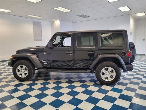 Used 2020 Jeep Wrangler Unlimited Sport S image 4