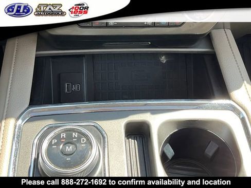 Used 2020 Ford Expedition XLT w/ Equipment Group 202A AWD/4WD image 27