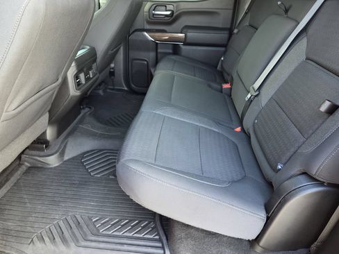 Used 2022 Chevrolet Silverado 1500 LT Trail Boss AWD/4WD image 17