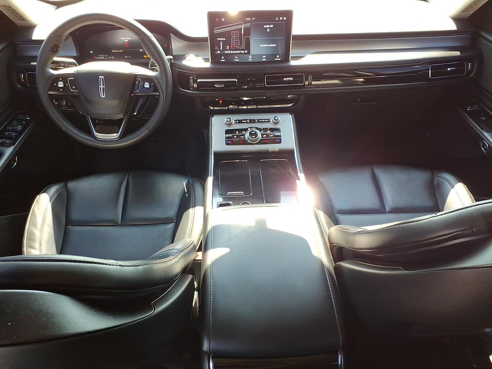 Used 2023 Lincoln Aviator AWD w/ Premium Package image 15