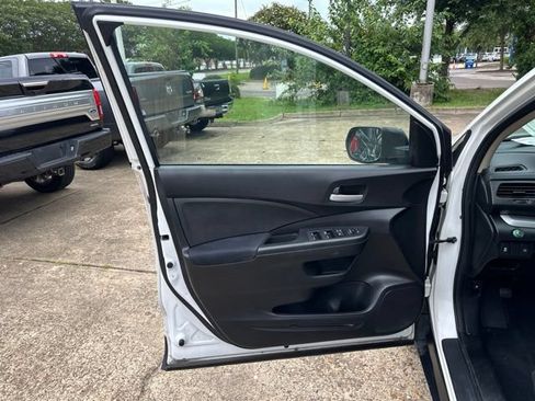 Used 2015 Honda CR-V LX image 22