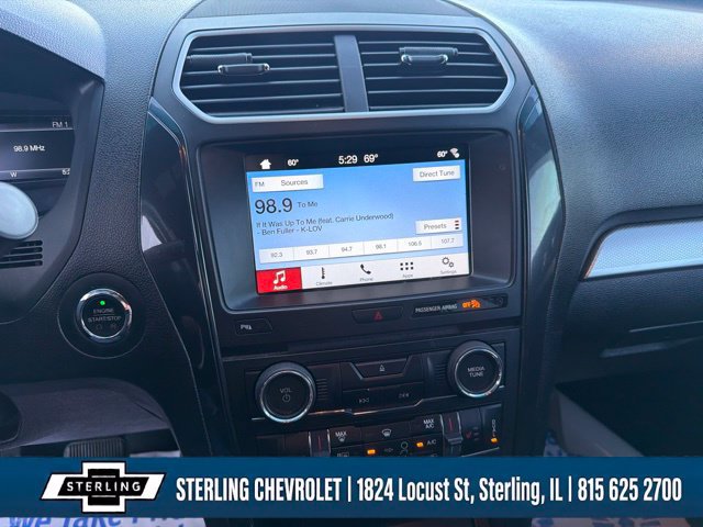 Used 2017 Ford Explorer XLT w/ Equipment Group 201A AWD/4WD image 15