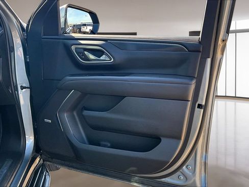 Used 2024 Chevrolet Suburban RST w/ Luxury Package AWD/4WD image 19