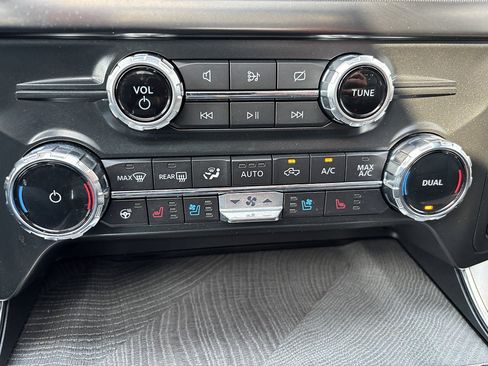 Used 2022 Ford F150 Platinum w/ Equipment Group 701A High AWD/4WD image 14