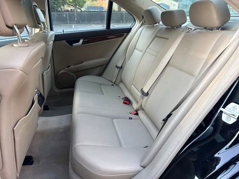 Used 2014 Mercedes-Benz C 300 4MATIC Sedan image 25
