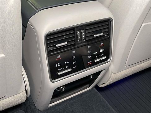 Used 2022 Porsche Cayenne GTS image 25
