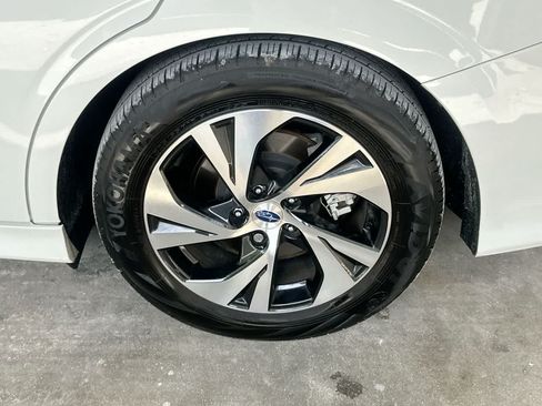 Used 2025 Subaru Legacy Premium AWD/4WD image 11