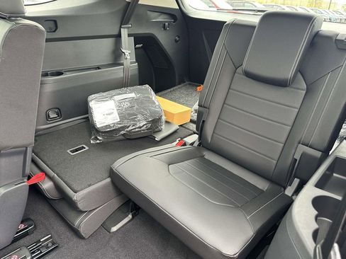 New 2026 Volkswagen Atlas SEL AWD/4WD image 8