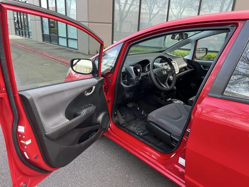 Used 2011 Honda Fit image 6