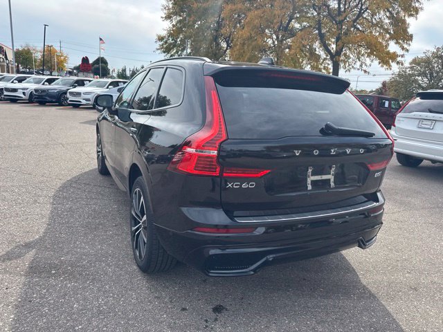 Used 2024 Volvo XC60 B5 Plus w/ Protection Package Premier AWD/4WD image 5