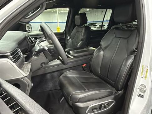 Used 2024 Jeep Wagoneer Series III image 11