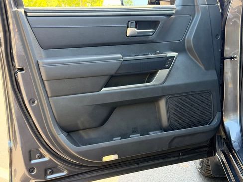 Used 2024 Toyota Sequoia Platinum image 25